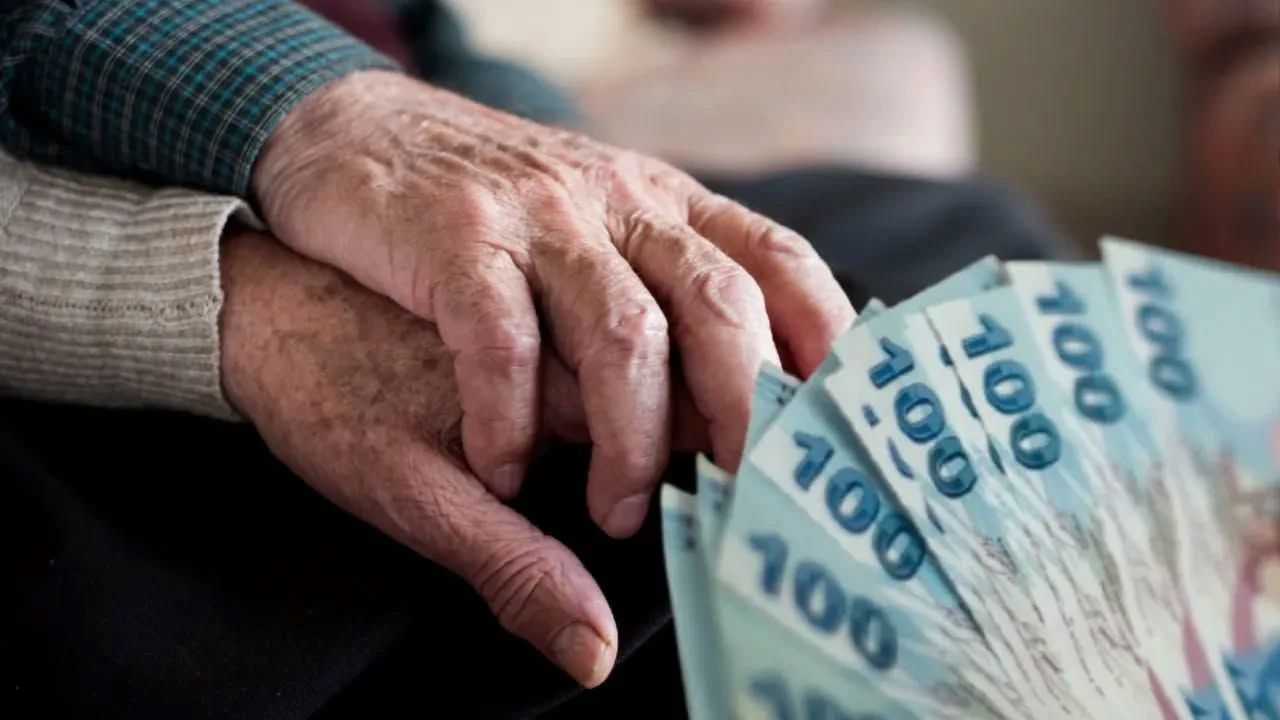 16 milyon emekliye kötü haber! Maaşlar saniyeler içinde buharlaşıyor