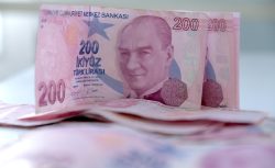 Milyonlarca memuru için flaş adım: Maaş promosyonları Rekabet Kurulu’nda