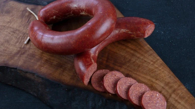 Sakın almayın: Markette satılan 12 sucuk markası hileli çıktı