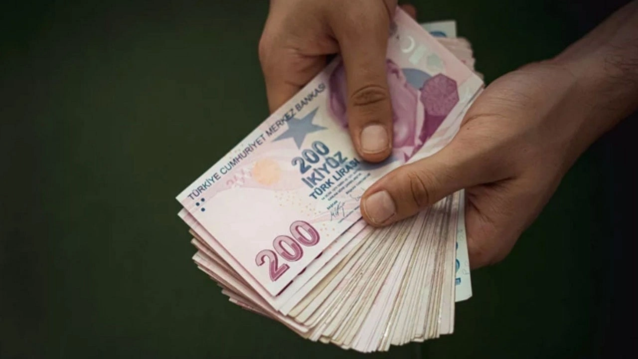 50 Bin TL kredi çeken kaç TL taksit öder? Yapı Kredi, HSBC, Anadolubank kredi maliyet hesaplamaları!