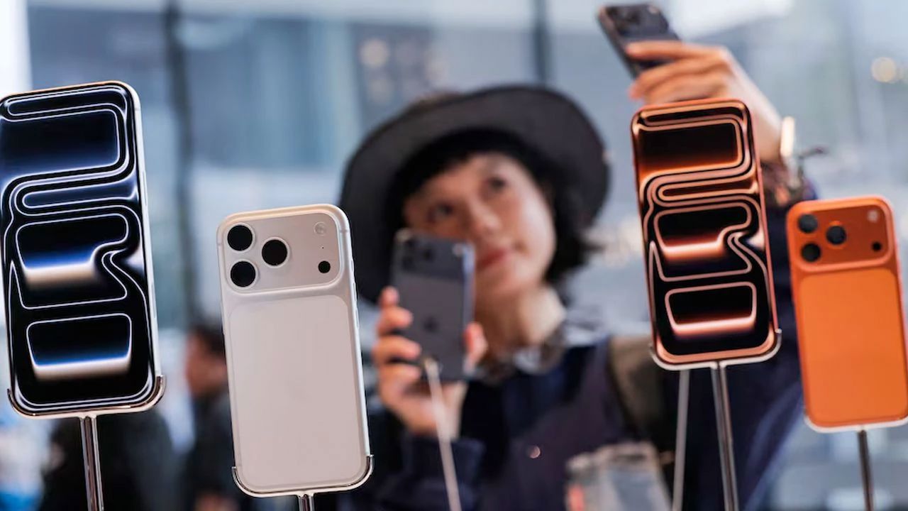 iPhone 17’de Bağlantı Sorunları Patlak Verdi! Kullanıcılar Tepkili, Apple Sessiz