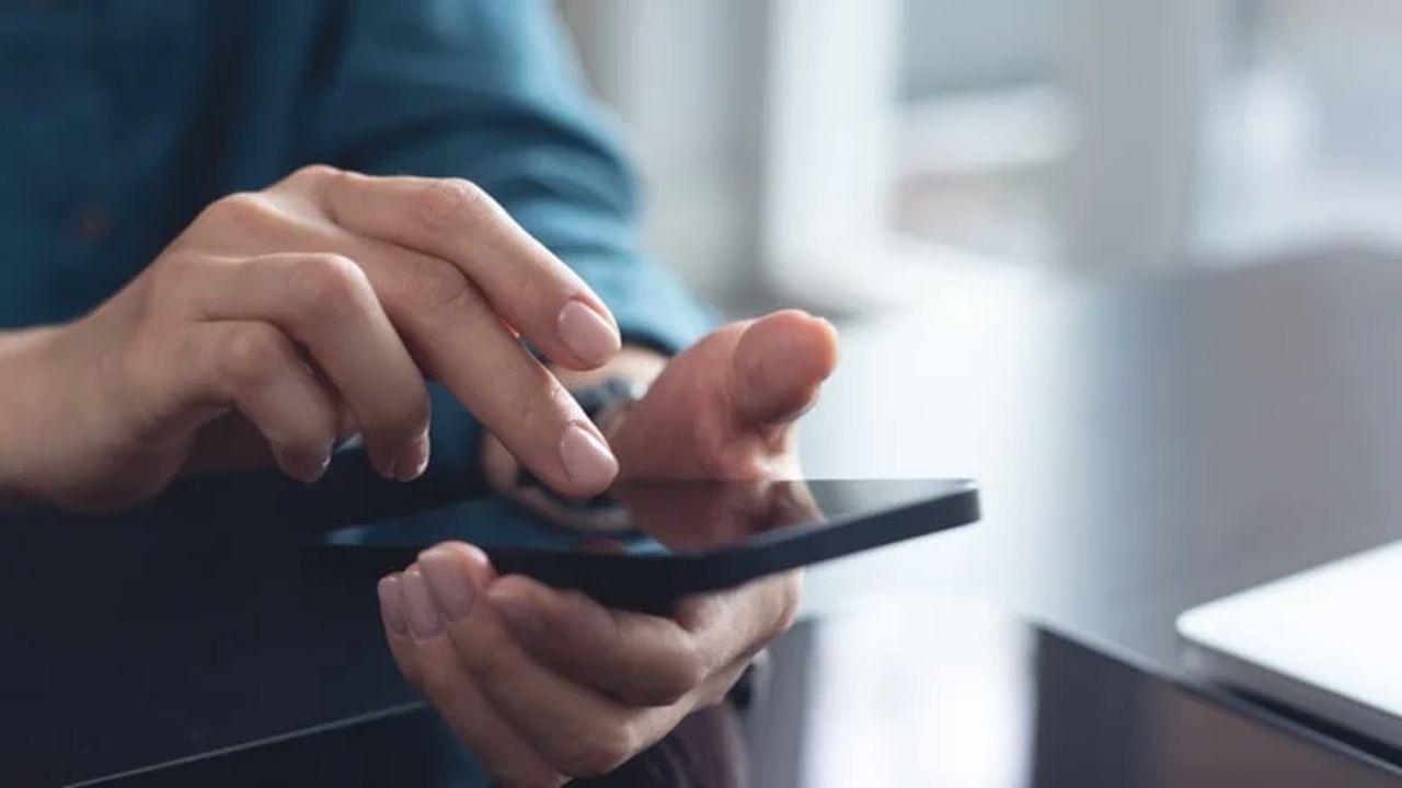 Herkesin Telefonunda Var Ama Büyük Tehlike Saçıyor